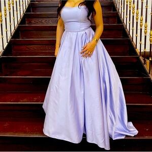 Beautiful lavender dress with pockets